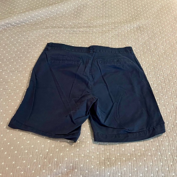 Old Navy Women’s Everyday Shorts 14 Navy - Picture 2 of 5